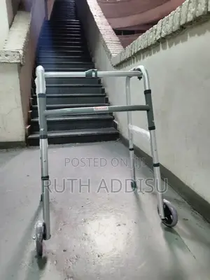 Foldable Walker孓前almunium Walker喬裝medical Walker重點walker盞燈walker New