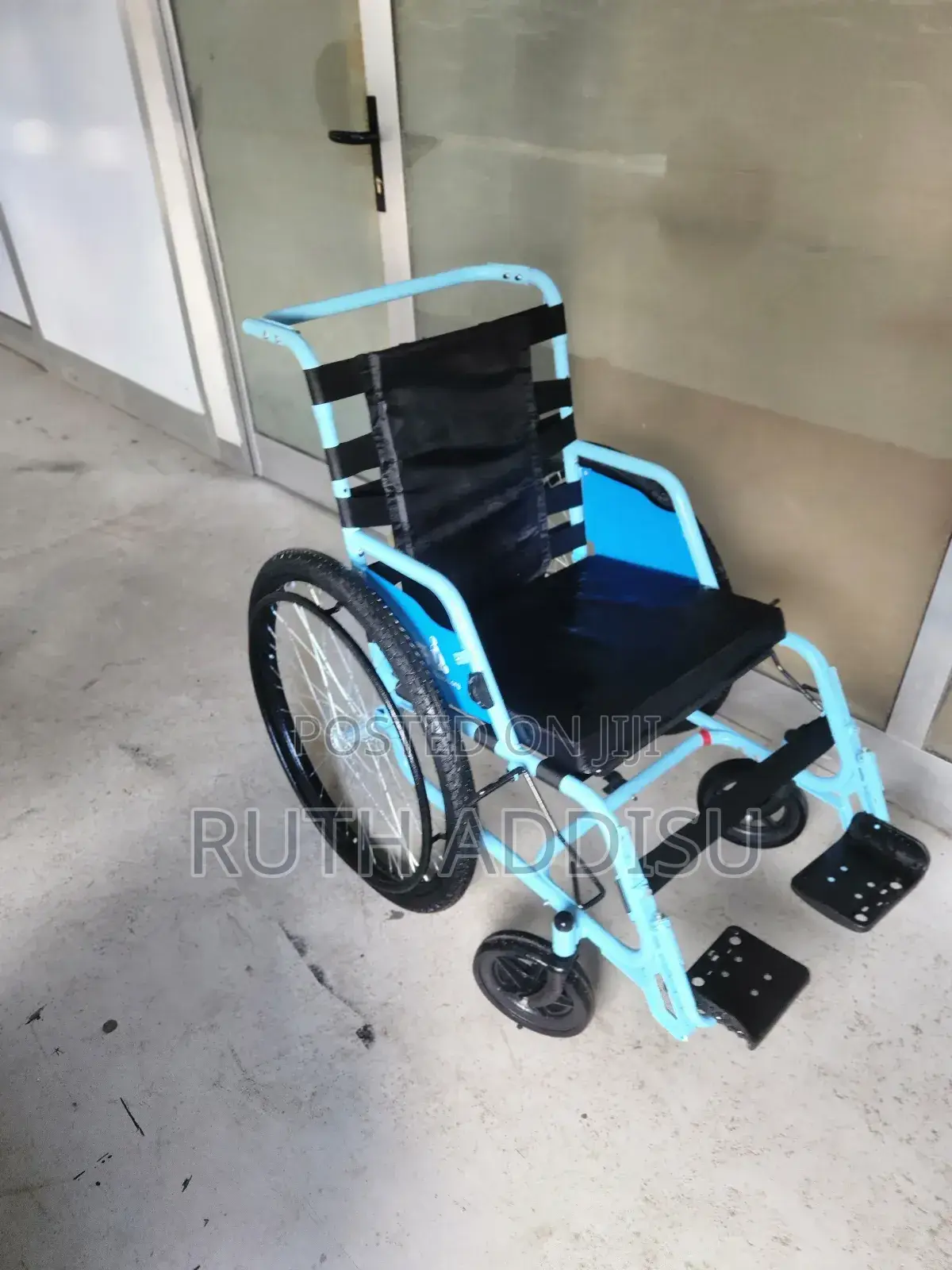 Wheelchair峻峭wheelchair朱紅wheelchair崴成wheelchair修復wheelchair川軍wheelchair