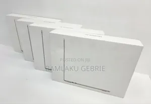 New Laptop Apple MacBook Air 2025 M4 13-Inch 16GB Apple M4 SSD 256GB