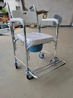 Toilet Chair7𣁋pot==Mobile Toilet Seat歲嵀reinforced Non-Slip Bath Chair