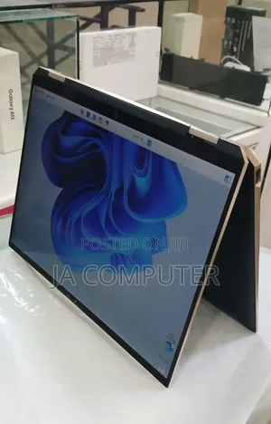 New Laptop HP Spectre 16GB Intel Core I7 SSD 1T
