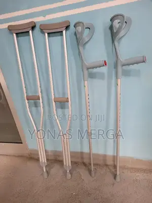 Aluminium Underarm Crutches =吟 Ideal for Keeping Weight Off an Injured