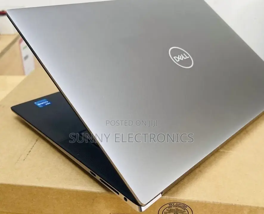New Laptop Dell Precision 7780 32GB Intel Core I9 SSD 1T