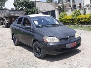 Toyota Platz 2001 Black