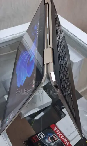 New Laptop HP Spectre X360 16GB Intel Core i7 SSD 512GB