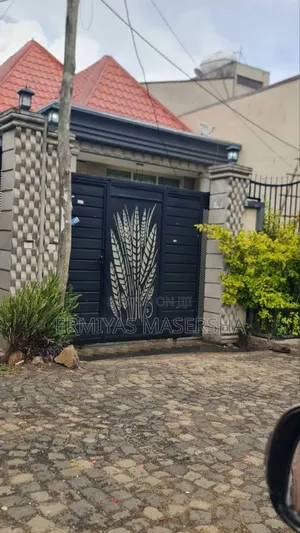 200ካሬ Villa 18.5ሚሚ