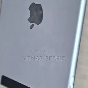 New Apple iPad mini 4 128 GB