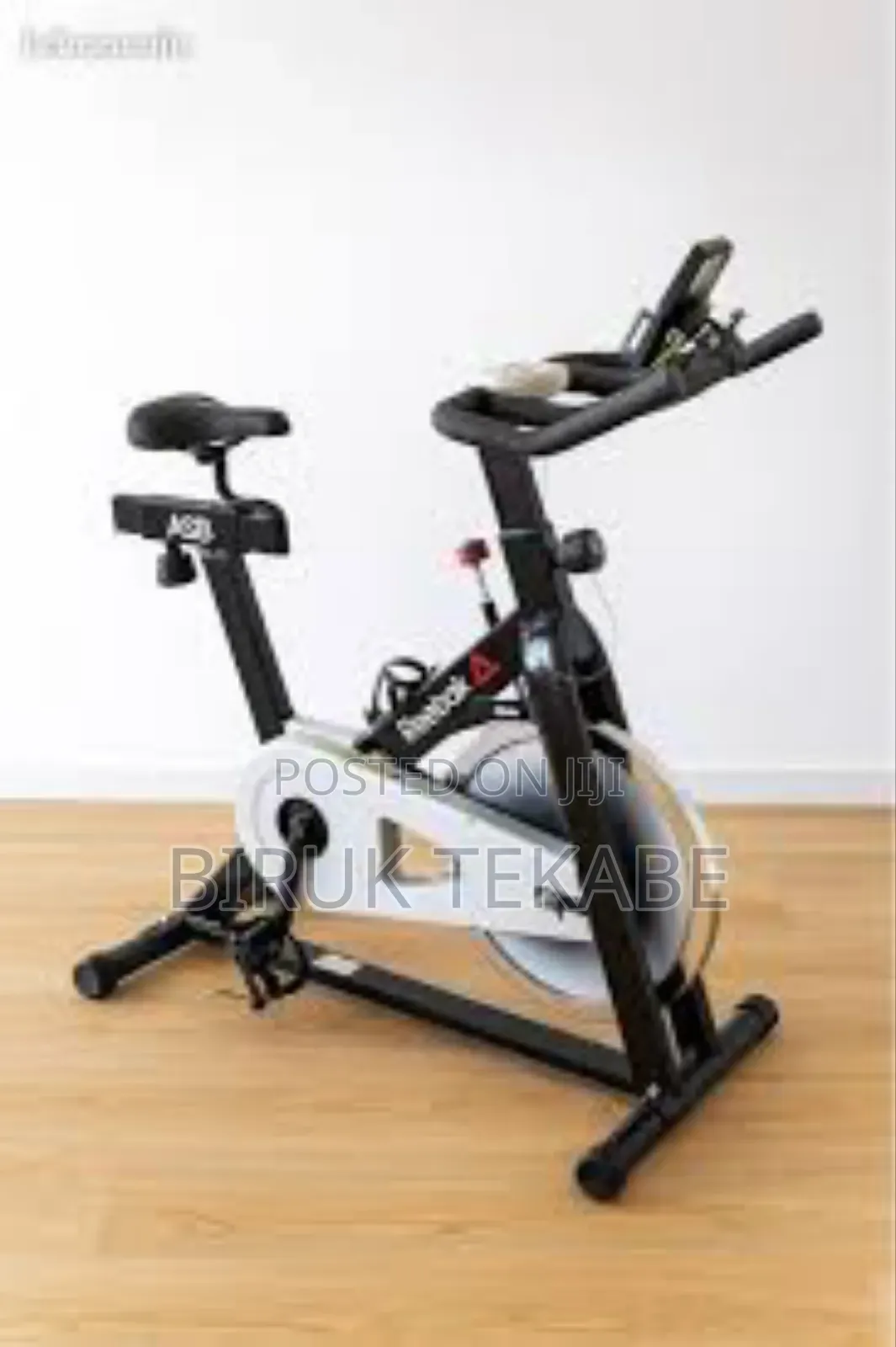 Advcises Bike