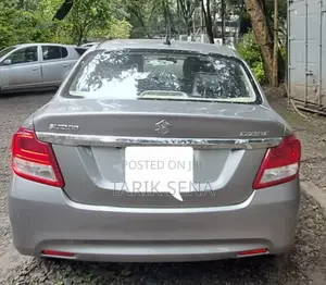 Suzuki Dzire 2022 Silver
