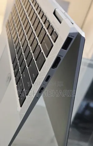 New Laptop HP EliteBook 1040 G8 16GB Intel Core I7 SSD 512GB
