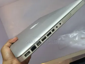 Laptop Apple MacBook Pro 8GB Intel Core 2 Quad HDD 350GB