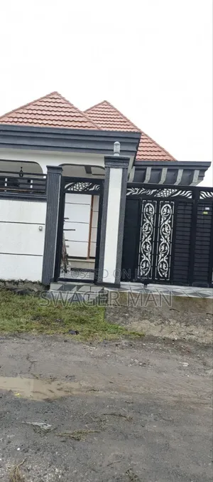 Furnished 5bdrm Villa in ጣፎ, Yeka for sale