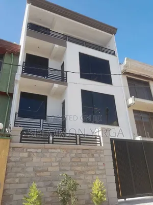 6bdrm Farm House in Adis Ababa, Bole for sale
