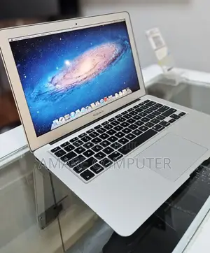 New Laptop Apple MacBook Air 2015 8GB Intel Core I5 SSD 256GB