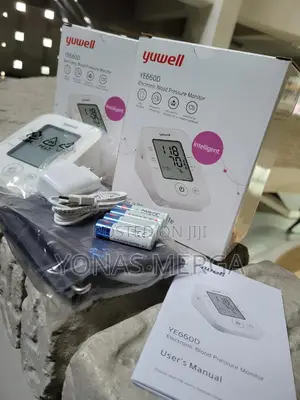 Rechargeable With a Built-in Battery尹車bp Monitoring 甴蚵blood Pressure