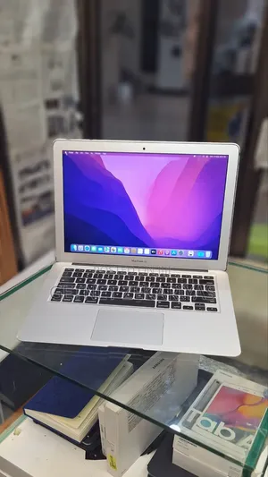 New Laptop Apple MacBook Air 2017 8GB Intel Core I5 SSD 256GB