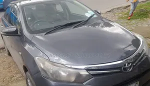 Toyota Yaris LE Hatchback 5dr 2015 Gray