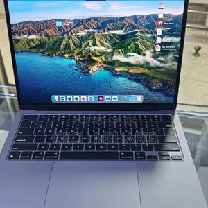 New Laptop Apple MacBook Air 2022 M2 8GB Apple M2 SSD 512GB
