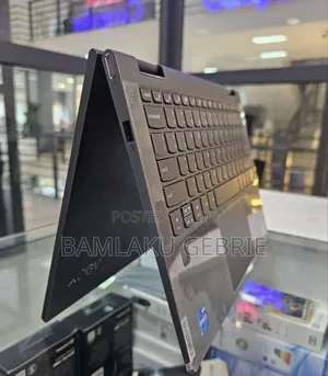 New Laptop Lenovo Yoga 7i 8GB Intel Core I5 SSD 512GB