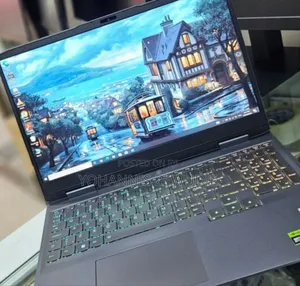 New Laptop Lenovo LOQ 15IRH8 16GB Intel Core I5 SSD 512GB