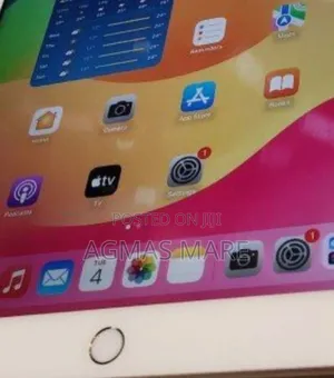 New Apple iPad 10.2 (2021) 128 GB