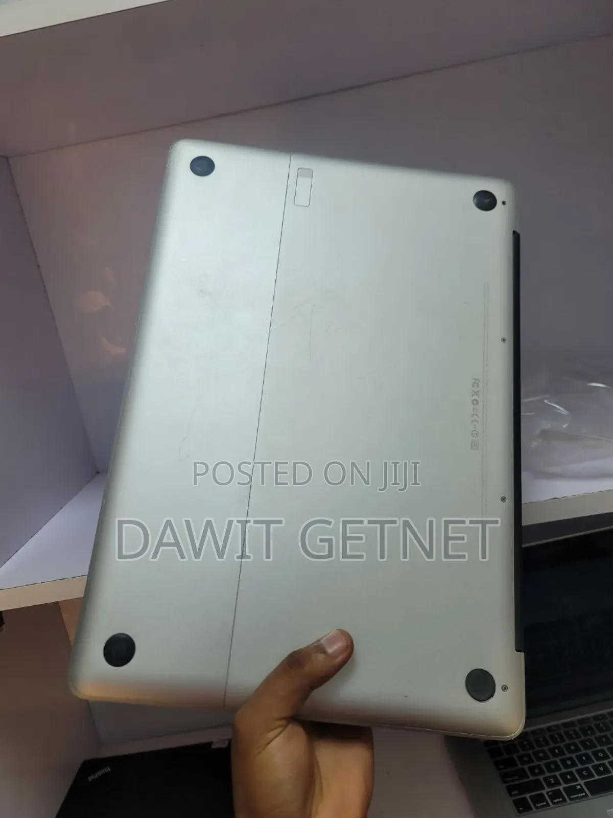 New Laptop Apple MacBook Pro 2019 8GB Intel Core I7 HDD 60GB