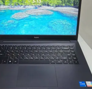 New Laptop Apple MacBook 2015 8GB Intel Core I5 SSD 512GB