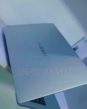 New Laptop Huawei MateBook 13 WRT-W19E 8GB Intel Core I5 SSD 512GB