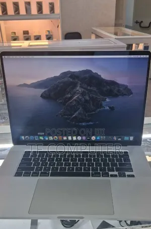 New Laptop Apple MacBook Pro 2019 16GB Intel Core I7 SSD 512GB