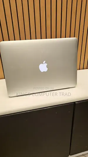 New Laptop Apple MacBook Air 2017 8GB Intel Core I5 SSD 128GB