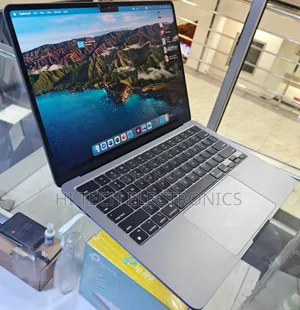New Laptop Apple MacBook Air 2022 M2 8GB Apple M2 SSD 512GB