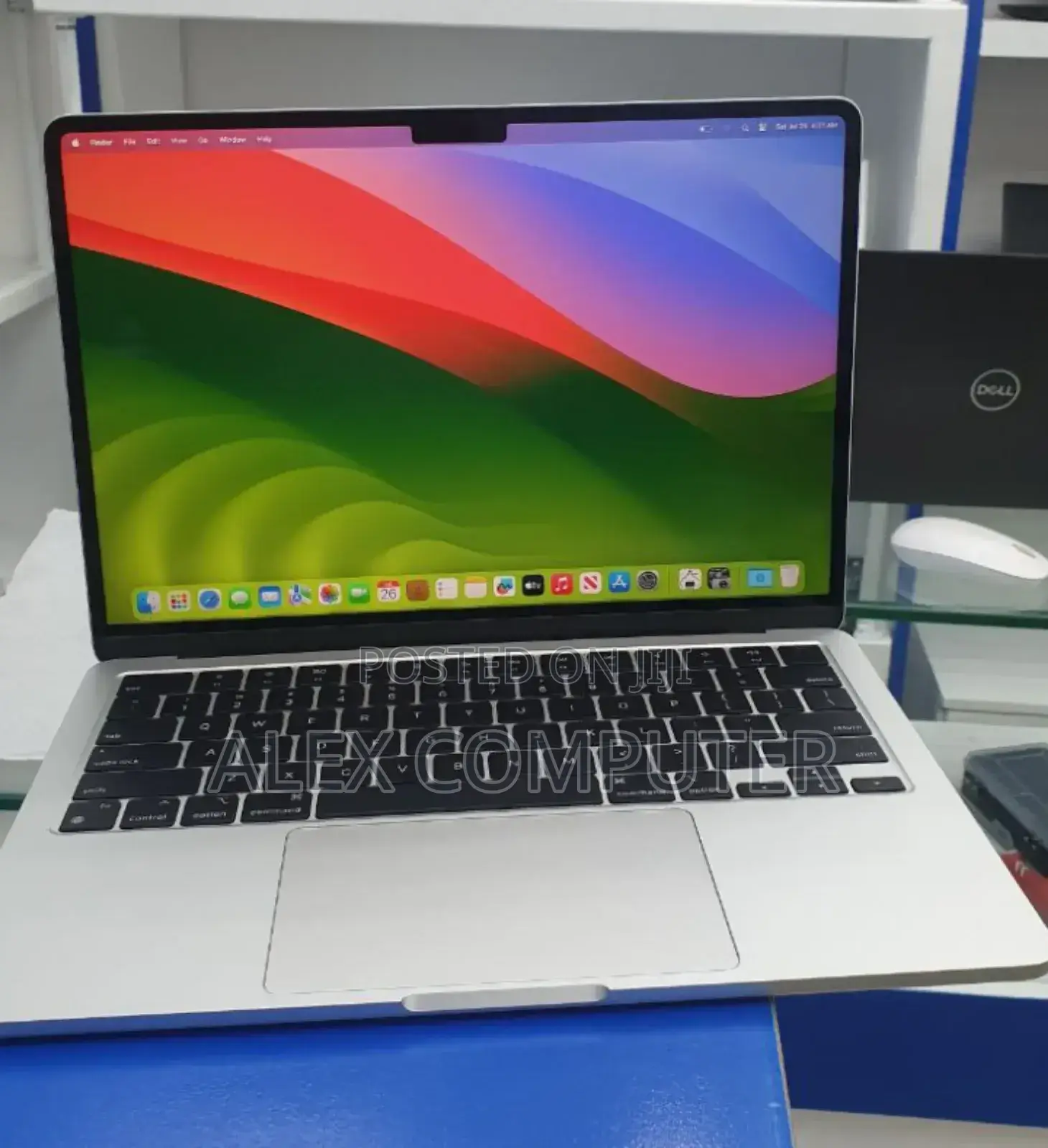 New Laptop Apple MacBook Air 2024 M3 13-Inch 16GB Apple M3 SSD 512GB
