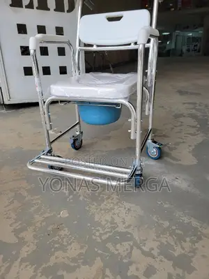 Potty Chair, and a Wheelchair煞瑞toilet Chair0敏commode Chairس∝Pot+Popo