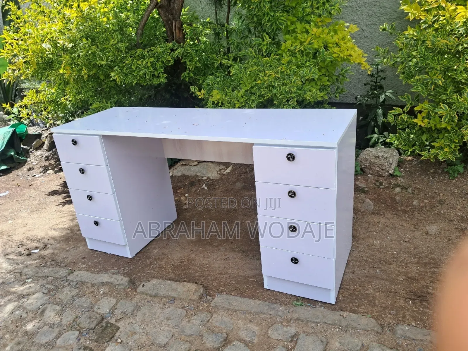 Modern Study Table