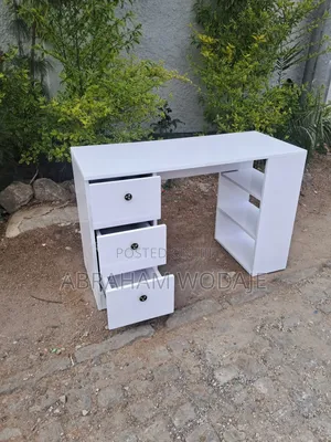 Modern Study Table