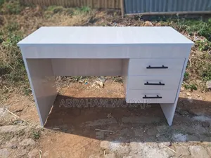 Smart Reading Table
