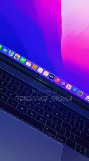 New Laptop Apple MacBook Pro 2017 16GB Intel Core I7 SSD 512GB