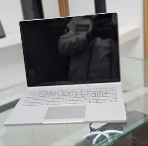New Laptop Microsoft Surface 16GB Intel Core I7 SSD 256GB