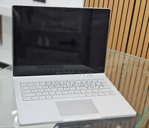 New Laptop Microsoft Surface Book 3 16GB Intel Core I7 SSD 256GB