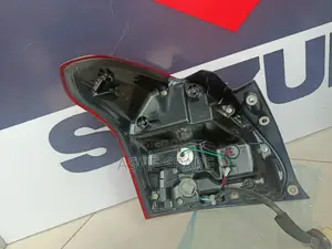 Suzuki Swift Head Light ( የፊት ማብራት )