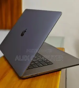 New Laptop Apple MacBook Pro 2019 32GB Intel Core I9 SSD 512GB