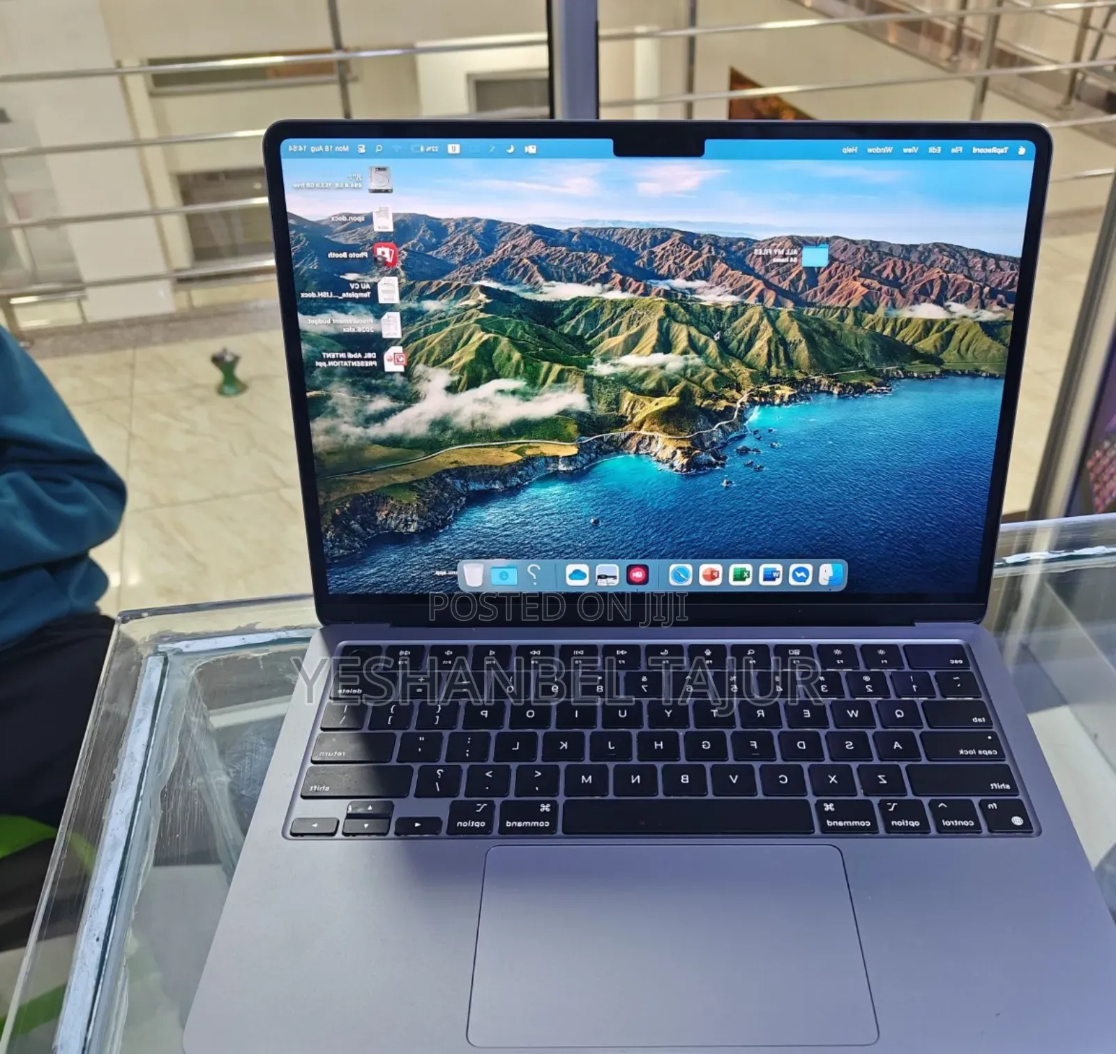 New Laptop Apple MacBook Air 2022 M2 8GB Apple M2 SSD 512GB