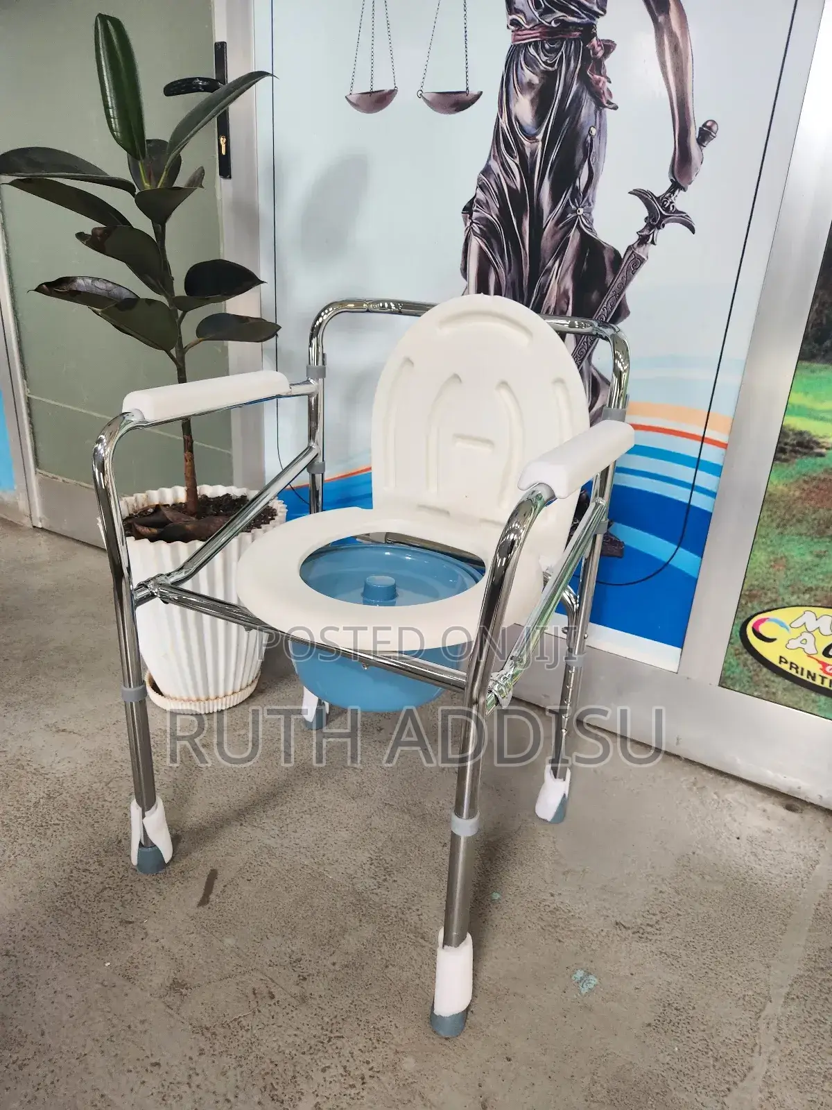 Toilet Chair簾幕commode Chair管轄commode Chair盞了commode Chair軍事commode