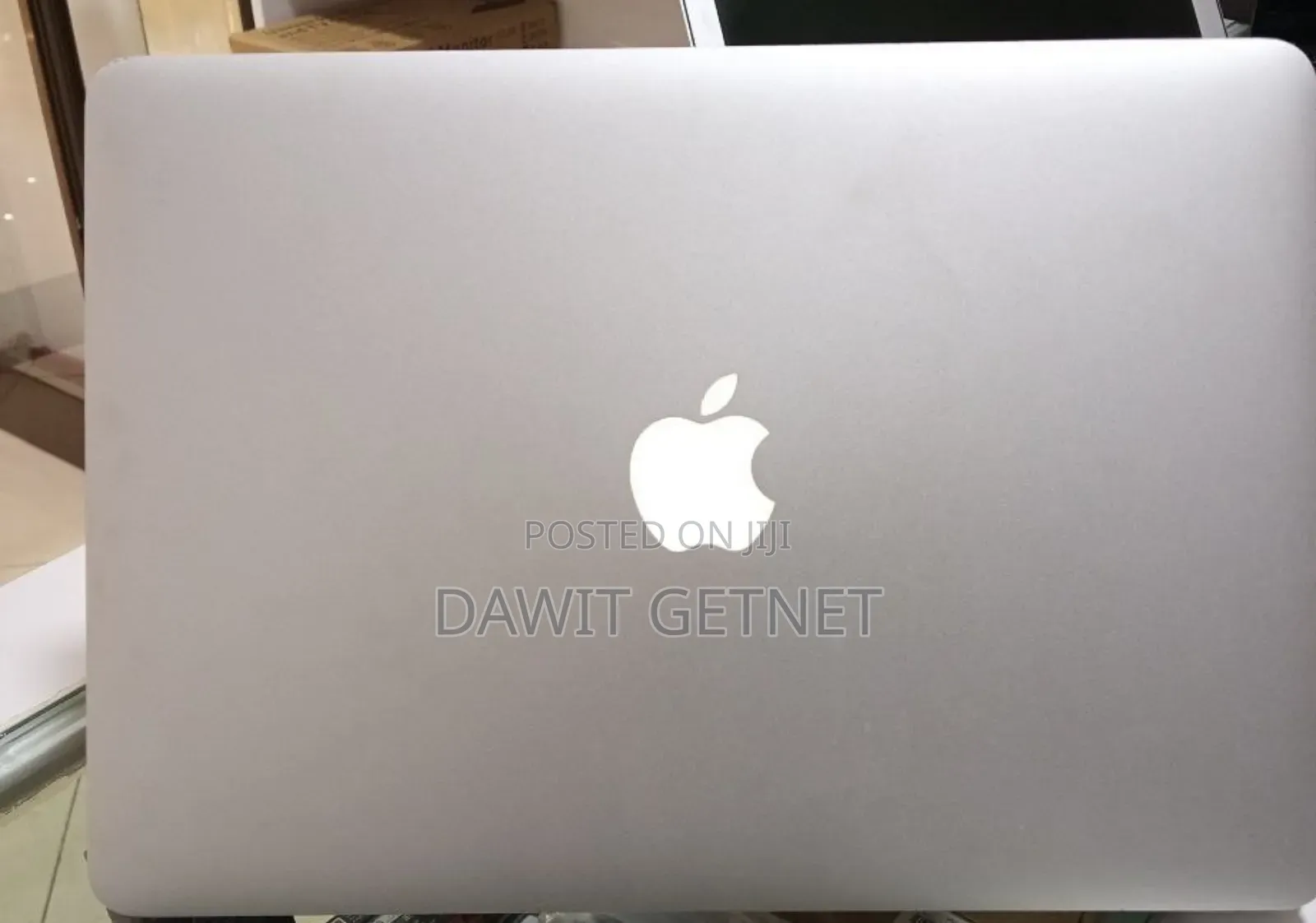 New Laptop Apple MacBook Pro 2019 4GB Intel Core i5 SSD 128GB