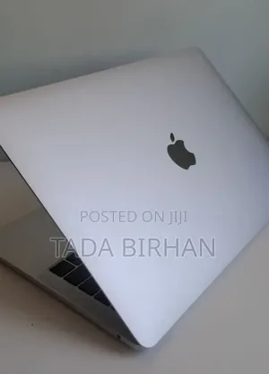 New Laptop Apple MacBook Pro 2017 8GB Intel Core I5 SSD 128GB