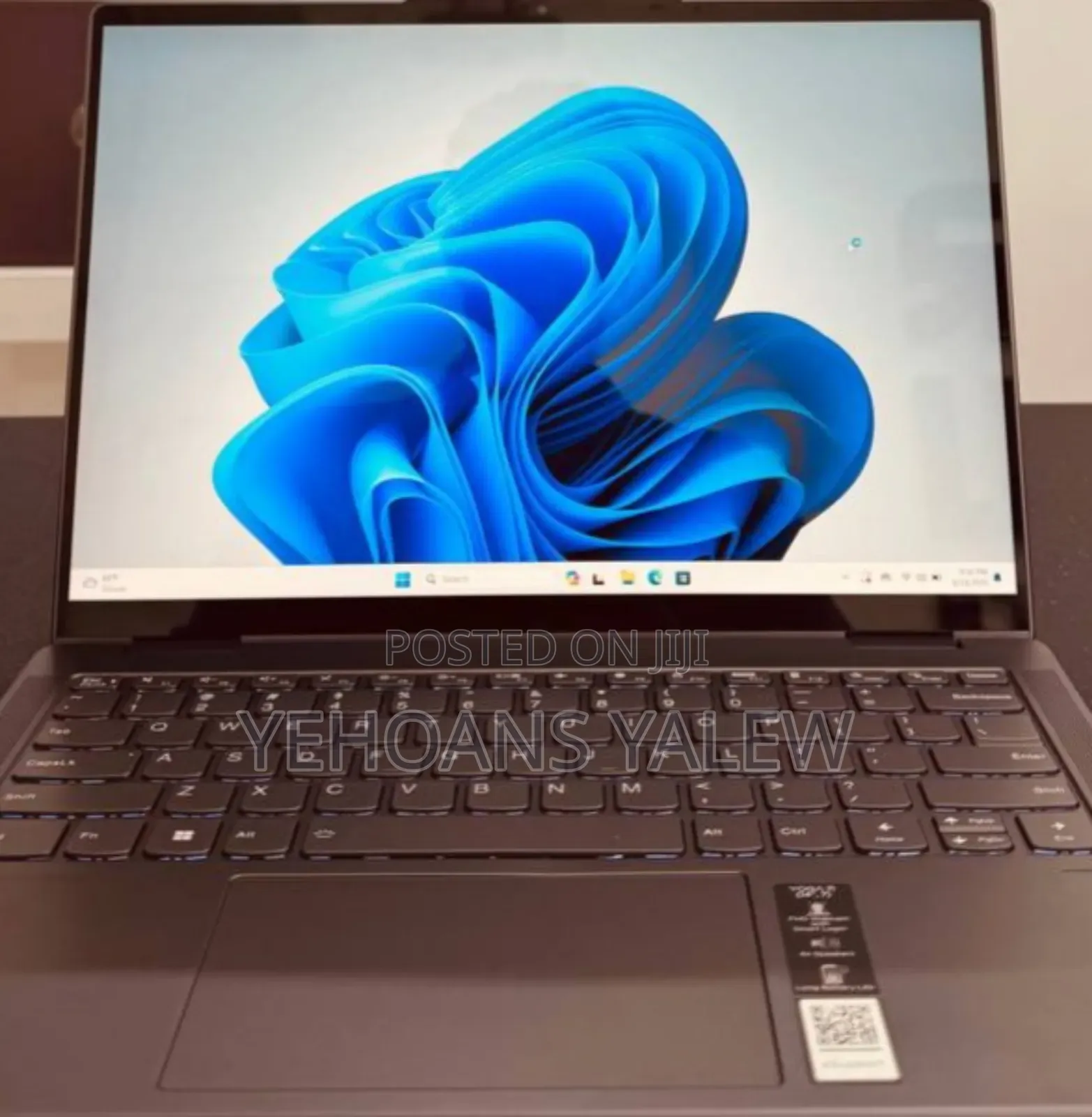 New Laptop Lenovo Yoga 710 16GB Intel Core I5 SSD 512GB