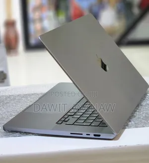 New Laptop Apple MacBook Pro 2021 M1 16GB Apple M1 Max SSD 512GB