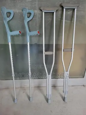 Axillary+Crutches工聿adjust Light Crutches₩坻allowing for Greater Arm