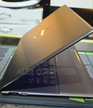 New Laptop HP Spectre X360 15 16GB Intel Core I7 SSD 1T