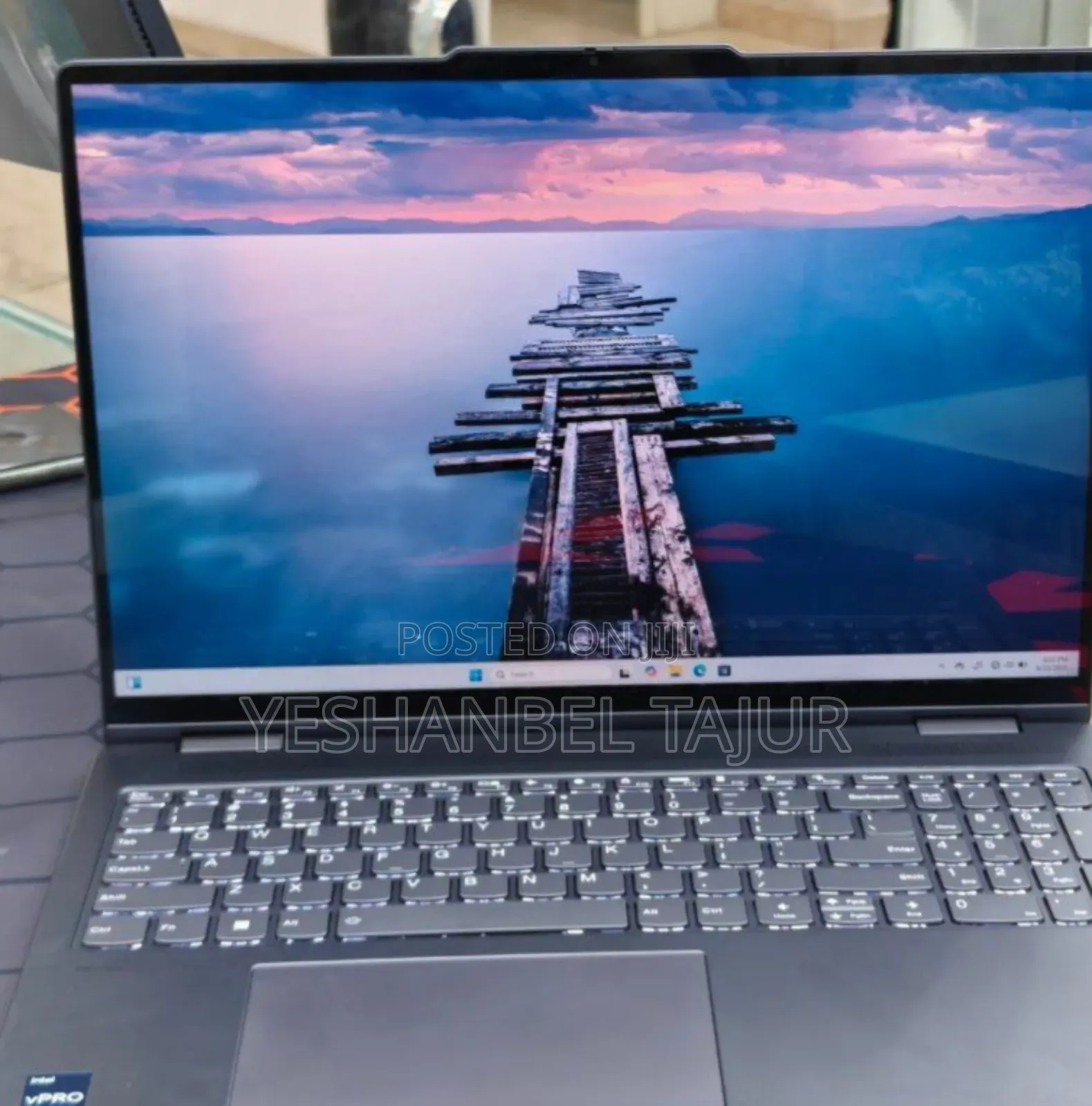 New Laptop Lenovo Yoga 7i 16GB Intel Core I7 SSD 1T